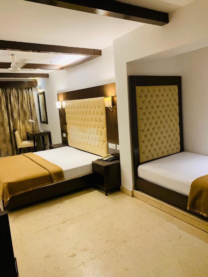 Metropolis Tourist Home Paharganj New Delhi Exterior photo