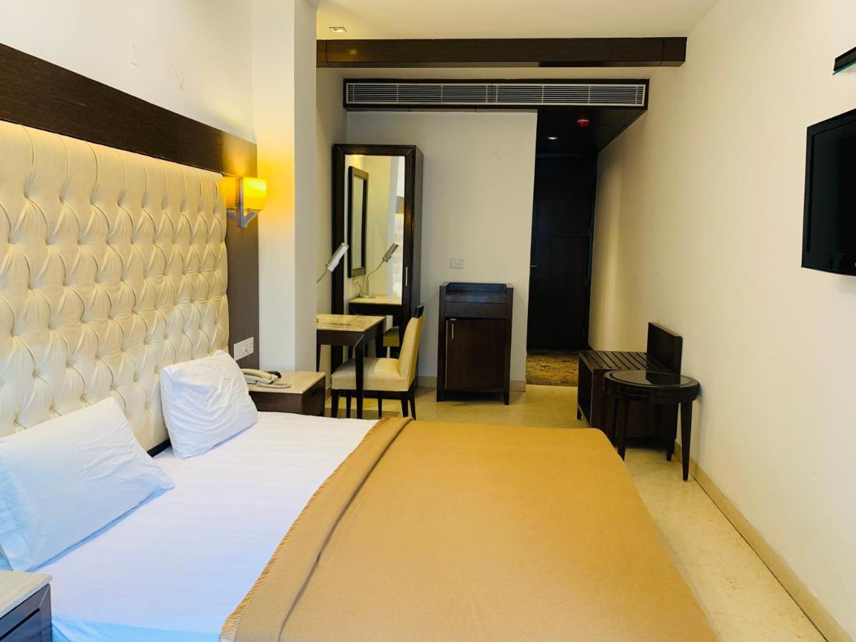 Metropolis Tourist Home Paharganj New Delhi Exterior photo